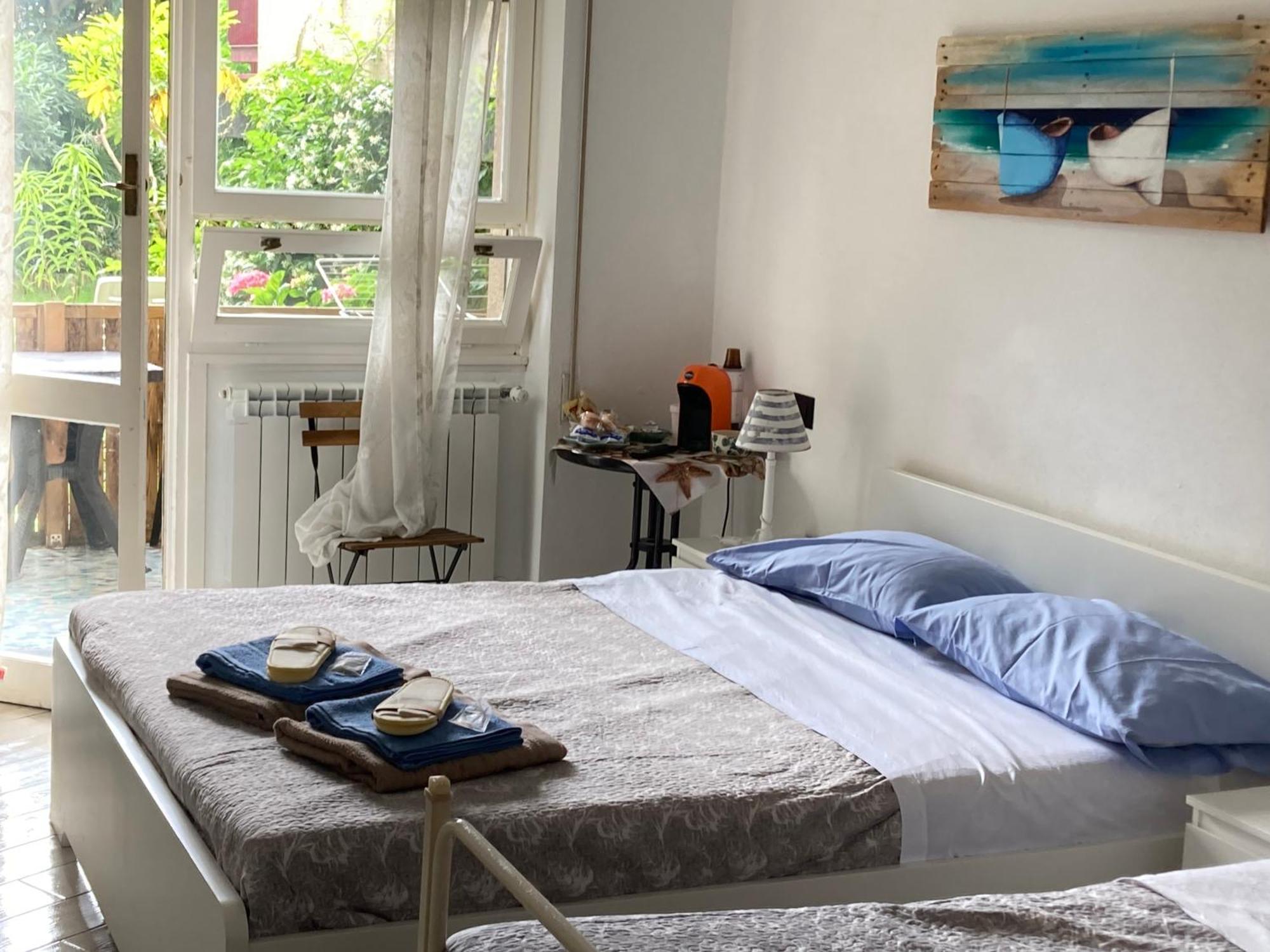 Guest House Berzefi Bergeggi Ngoại thất bức ảnh