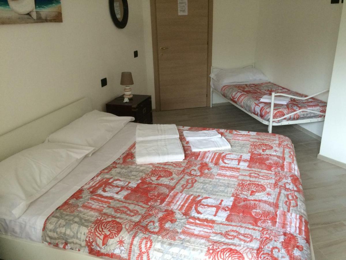 Guest House Berzefi Bergeggi Ngoại thất bức ảnh